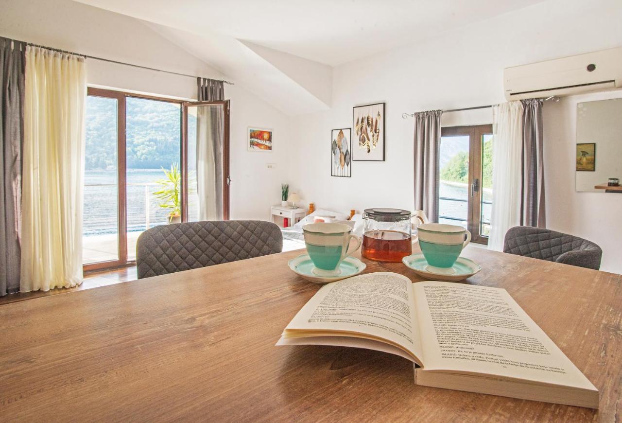 Apartments Maxhit Tivat Exterior photo