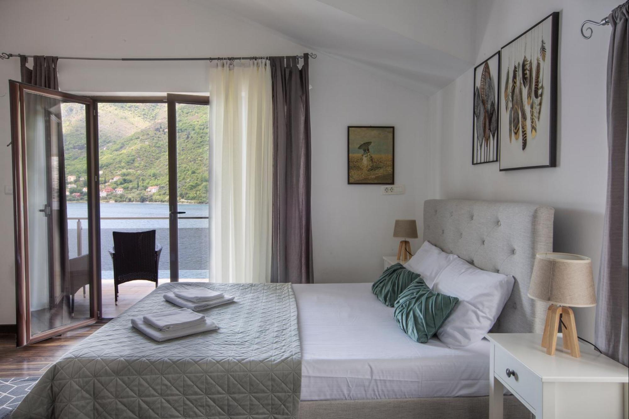 Apartments Maxhit Tivat Exterior photo